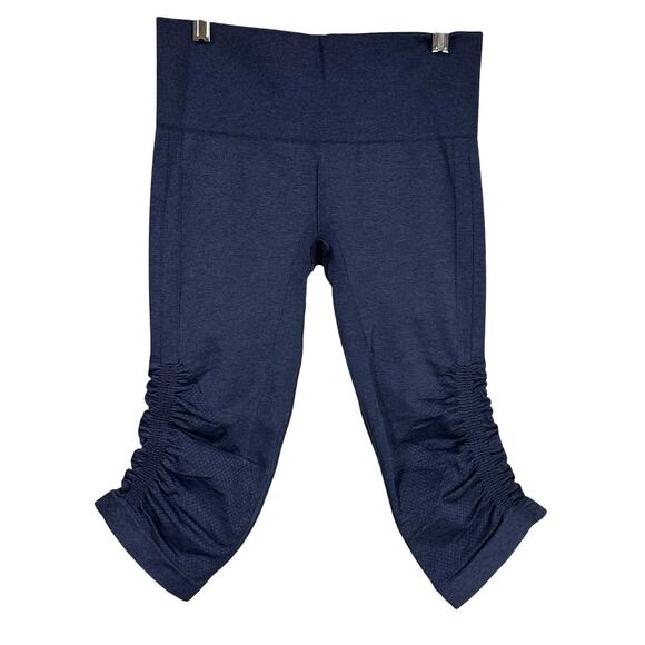 Lululemon In The Flow Crop II Blue Women's Size 6 in Excellent Used Condition - Picture 1 of 7